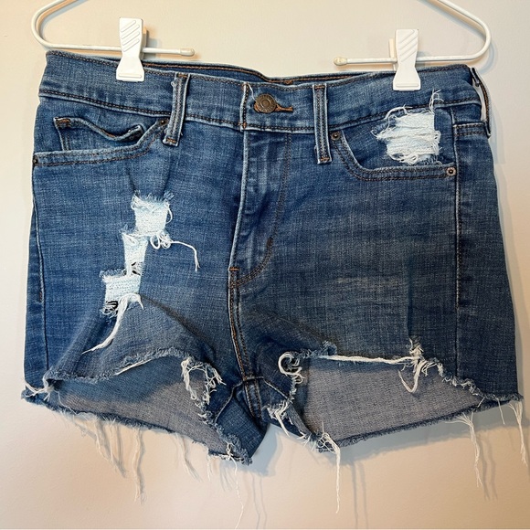 Levi’s Distressed Denim Shorts - Picture 1 of 2